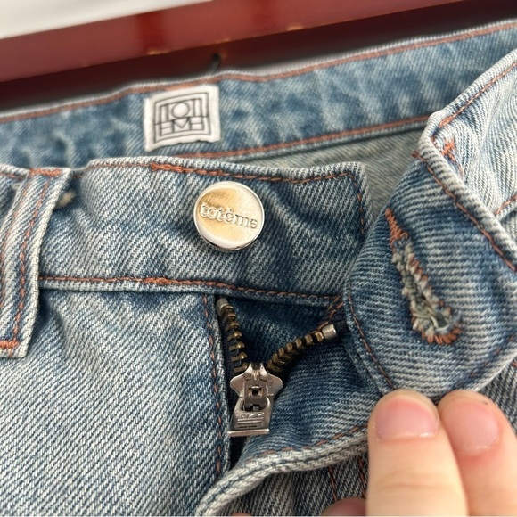 Toteme Light Washed Straight Leg Jeans - Picture 4 of 5